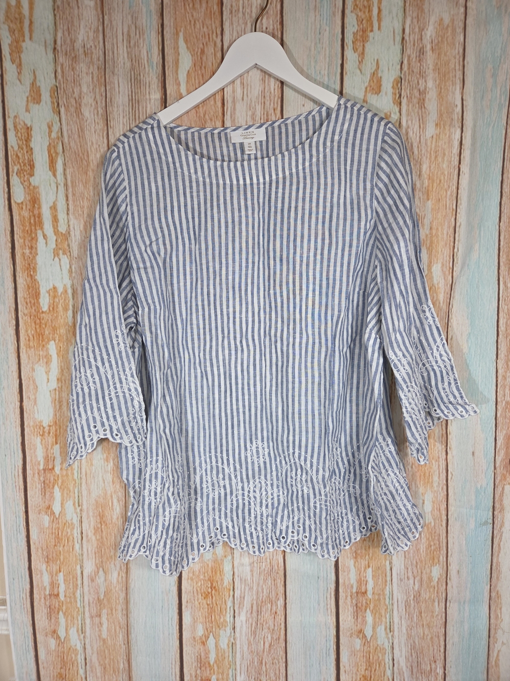 Charter Club luxury Light Blue Stripe Embroidered Hem Women's Top. 100% Linen 2x